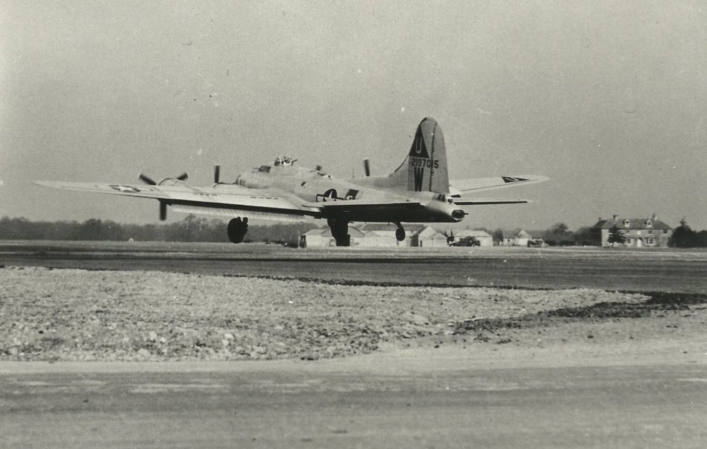 A/C 42 - 107015 - The 457th Bomb Group (H) Association